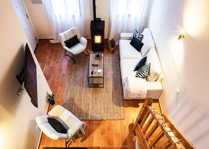 Casa Calma Cerca De La Sierra By Ituero y Lama